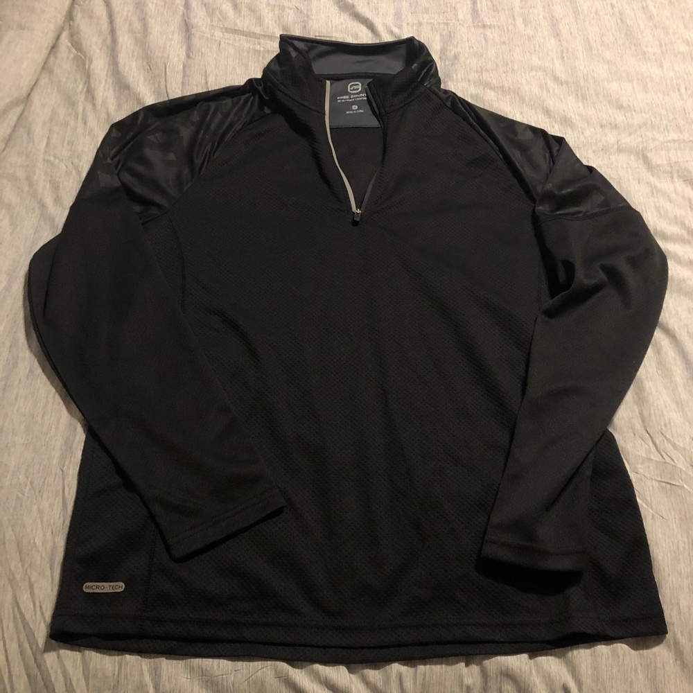 Men’s black light weight pullover